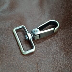 30mm Antique Brass Dog Clip