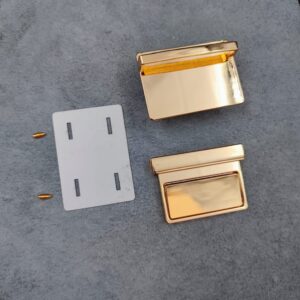 Gilt Tuck Lock