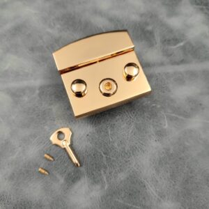 Large Gilt Lock with key - (Pack of 1)