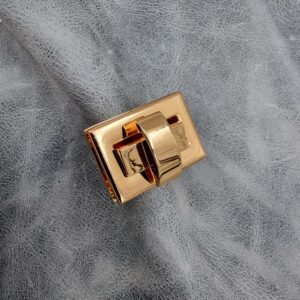31mm x 22mm Gilt Turn Lock - (Pack of 1)